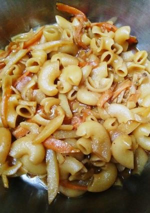 ভেজ গ্রেভি পাস্তা রেসিপির প্রধান ছবি