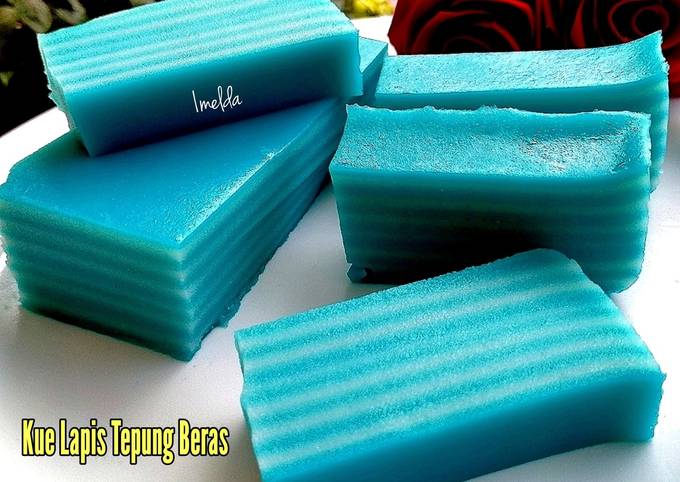 Kue lapis tepung beras