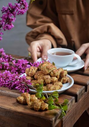 عکسی از دستور کروسان فندقی