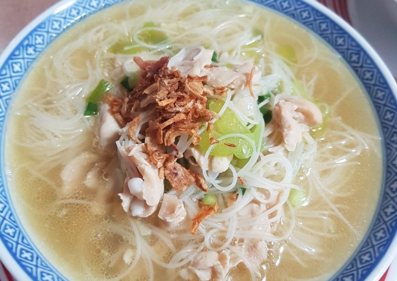 SUP BIHUN AYAM PARE BESAR 🤭