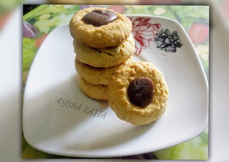 Recipe: Delish Chocolate thumbprint cookies