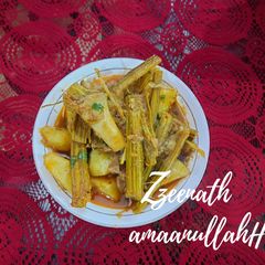 A picture of Hyderabadi Aaloo Gosht Sojni Ki Phalli.