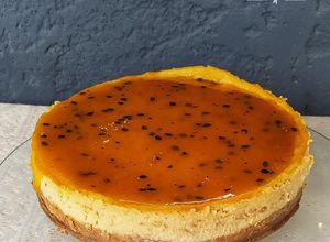 Una foto de Cheesecake de Maracuyá