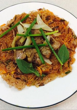 Hình của món Bún trà áp chảo với tim gà.