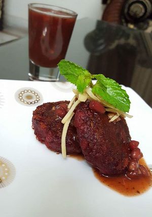 A picture of Beetroot shammi kabab.