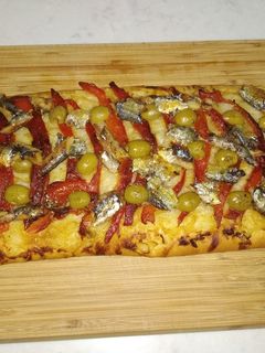 Una foto de Coca de sardinas y pimientos con Mambo Cecotec