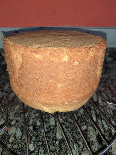 Una foto de Bizcochuelo fácil para decoración de tortas