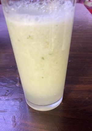 Una foto de Jugo rápido de pepino y limón