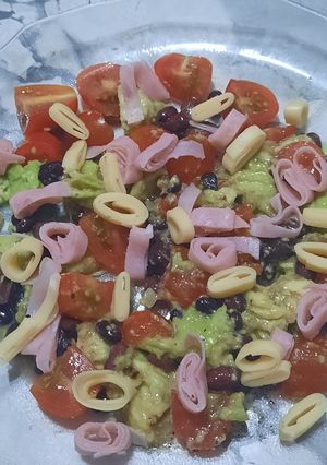 Una foto de Palta y algo más en ensalada