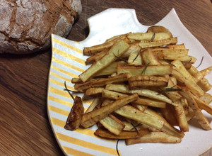 A picture of Parsnip Fries.