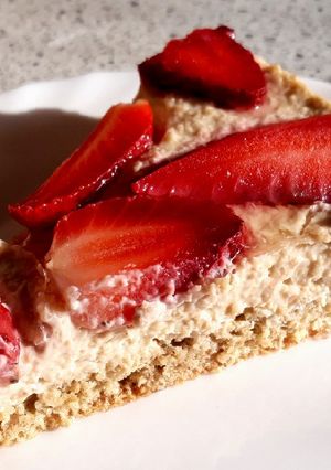 IR-barát pudingos-epres piskóta zabpehelyliszttel (cukormentes) recept fotója