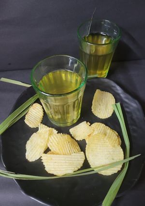 रिफ्रेशिंग लेमन ग्रास टी(refreshing lemon grass tea recipe in Hindi) रेसिपी मुख्य फोटो