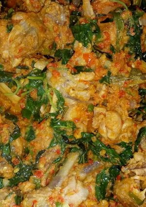 Foto resep Ayam Woku-woku Daun Kemangi