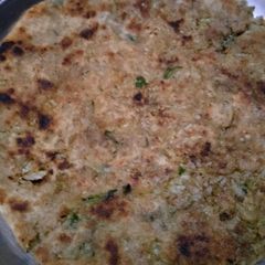 A picture of Ghobhi ka paratha.