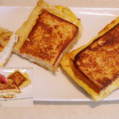 A picture of French toast.