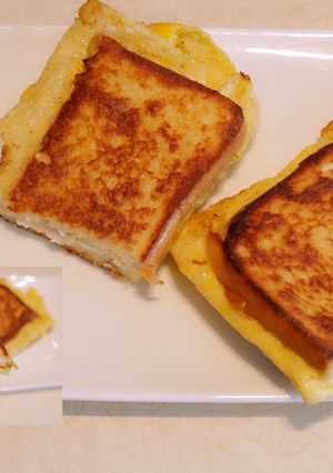 A picture of French toast.