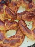 خبز بريوش مورق كيما الكرواسون