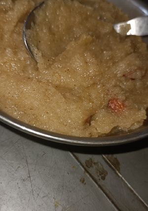 A picture of Suji ka halwa.