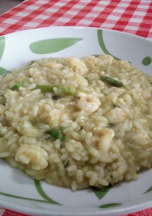 Foto di Risotto con asparagi e gamberetti