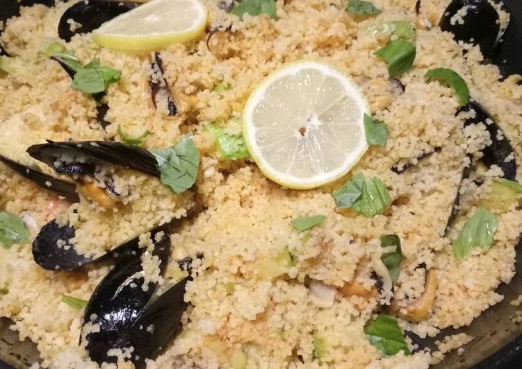 Step-by-Step Guide to Make Super Quick Homemade Spicy couscous with mussels
