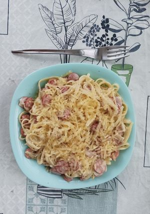 Una foto de Tallarines a la carbonara