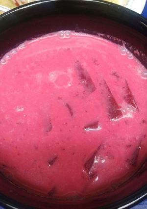 A picture of Borscht.