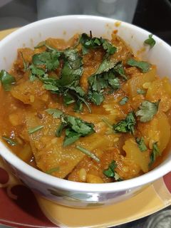 चटपटी मसालेदार लौकी की सब्जी (chatpati masaledar lauki ki sabzi recipe in Hindi) रेसिपी मुख्य फोटो