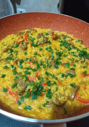 Una foto de Arroz amarillo riquísimo con carne