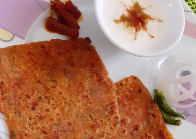 Gajar Tamatar ke Parathe