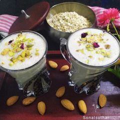 A picture of Oats Thandai.