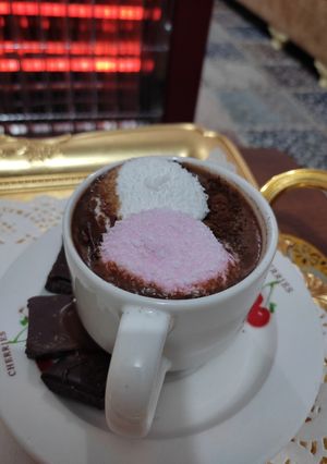 صورة لوصفة مشروب الهوت شوكلت ☕