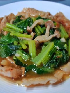 รูปของ ราดหน้าผักกวางตุ้งเส้นทอด