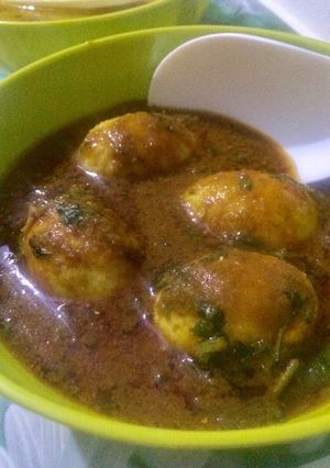 A picture of Egg masala curry.