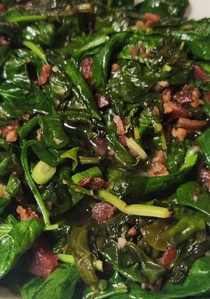 A picture of Wilted Spinach.