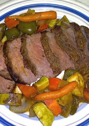 Una foto de Rosbif con vegetales