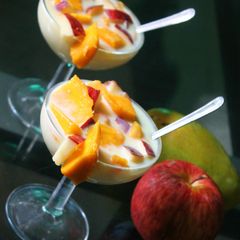 A picture of Mixed Fruit Custard.