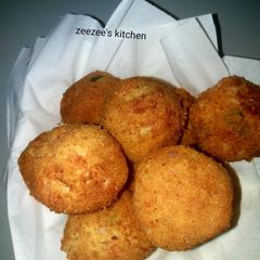 A picture of Yam Balls.