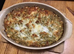 Une photo de Gratin de fruit à pain aux oignons,ail,persils et fromage