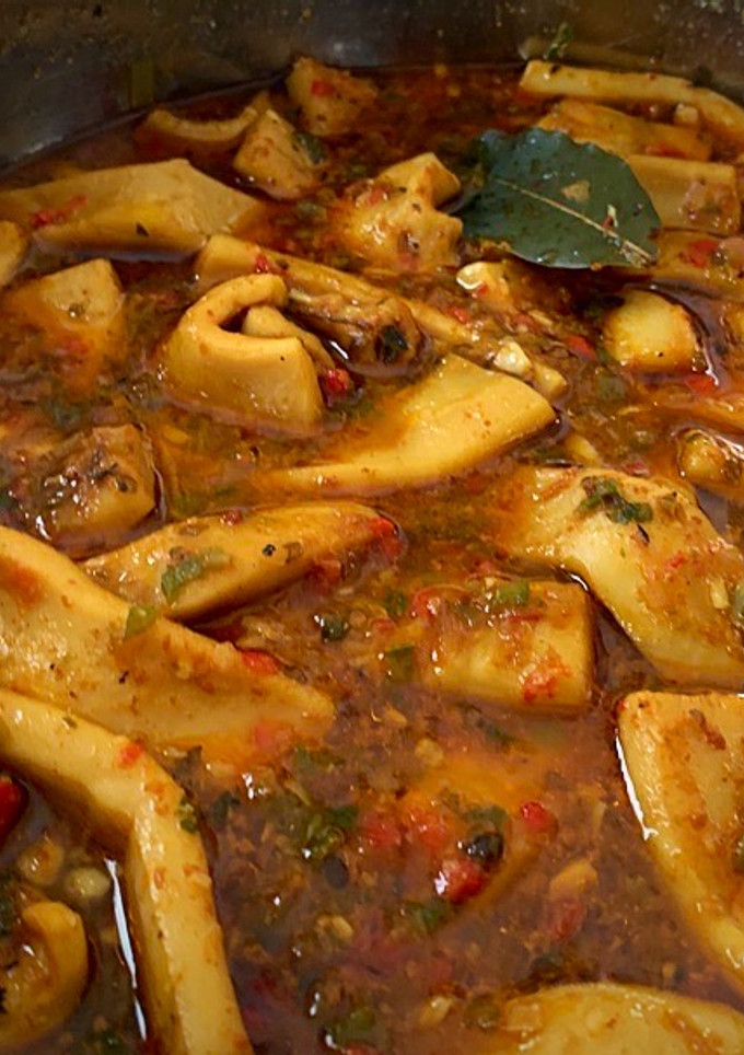 Una foto de Pota en salsa