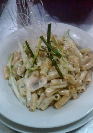 Una foto de Pasta (Rigatones) en salsa al bosque