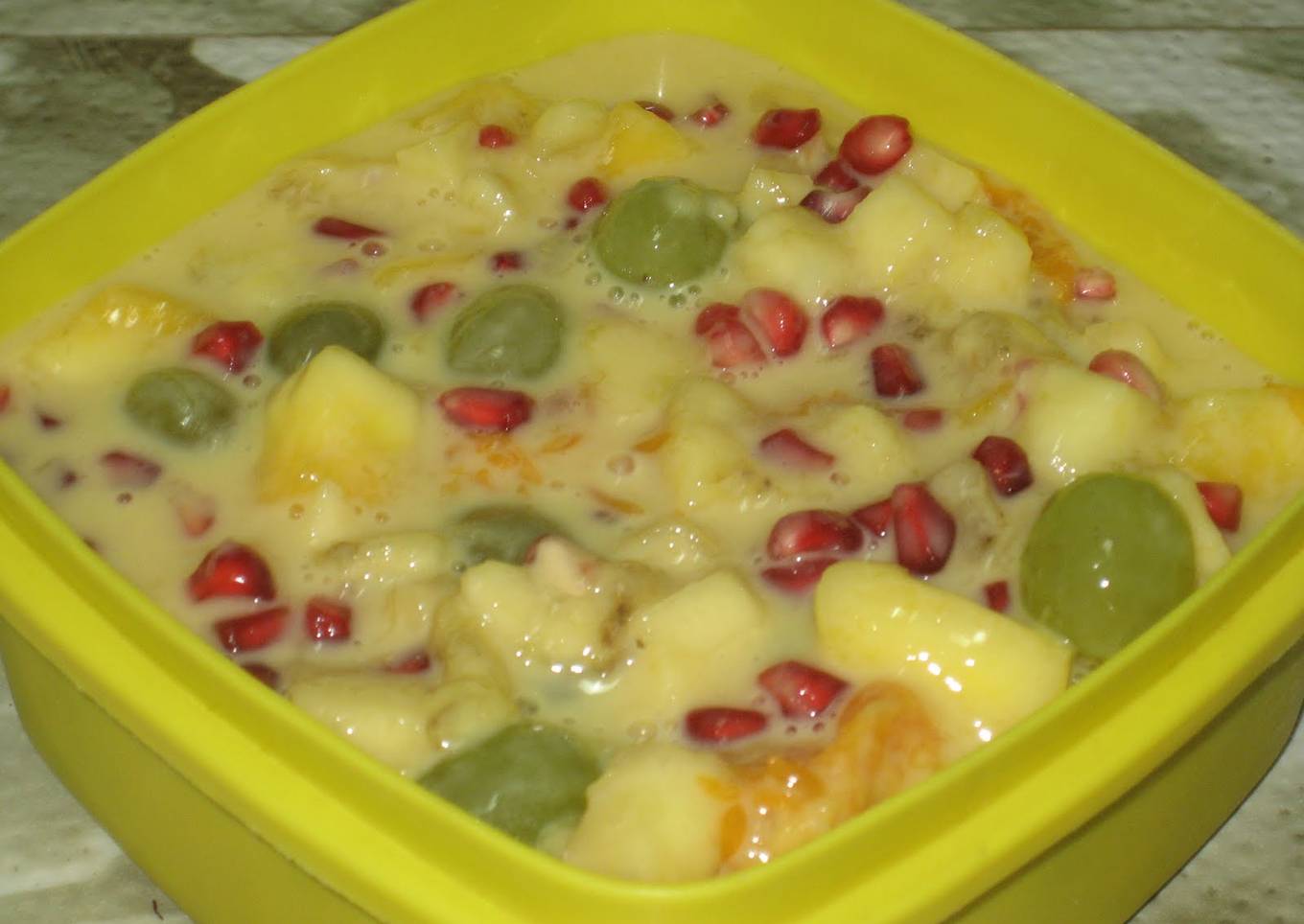 Fruit salad with custard