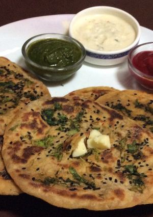 A picture of Naan.