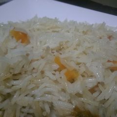 A picture of Fried carrot rice.