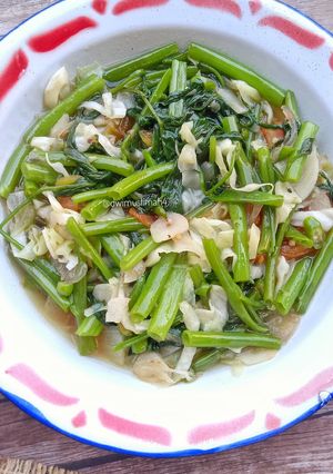 Foto resep Tumis Kangkung dan Kol