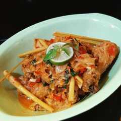 รูปของ 10. Ayam Rica-Rica
