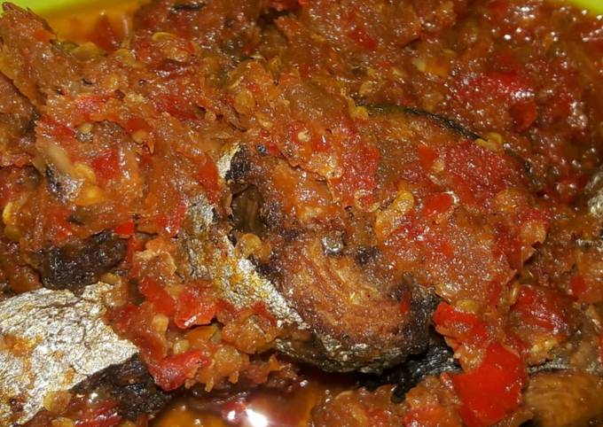 Balado ikan tongkol basah