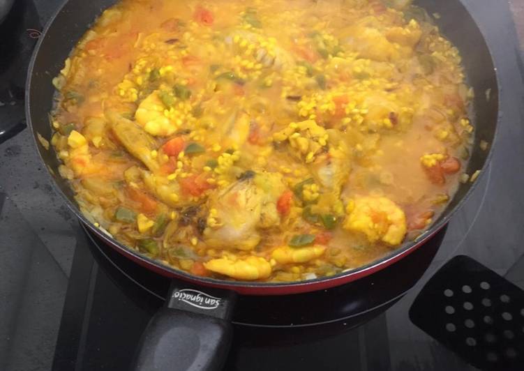 Paella pollo y gambas