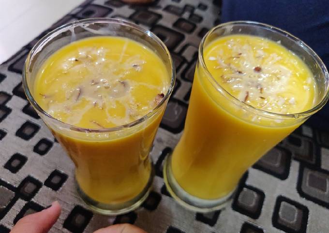 Steps to Prepare Perfect Homemade Mango Shake