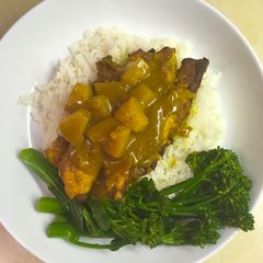 A picture of Thai pineapple chicken satay.