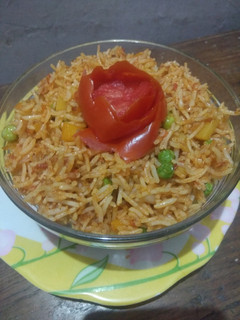 તવા પુલાવ (tava pulav recipie in Gujarati) રેસીપી મુખ્ય ફોટો